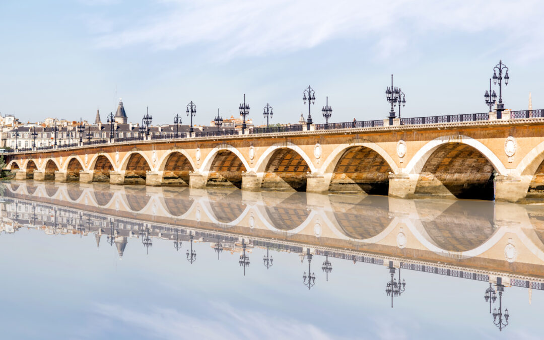 Bordeaux, entre Tradition et Modernité : Une Ville en Pleine Transformation